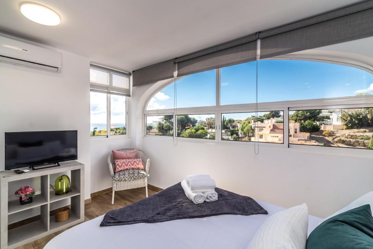 הוילה בנאלמדנה Vb Seguiriyas Paired House 2Bdr Sea Views מראה חיצוני תמונה